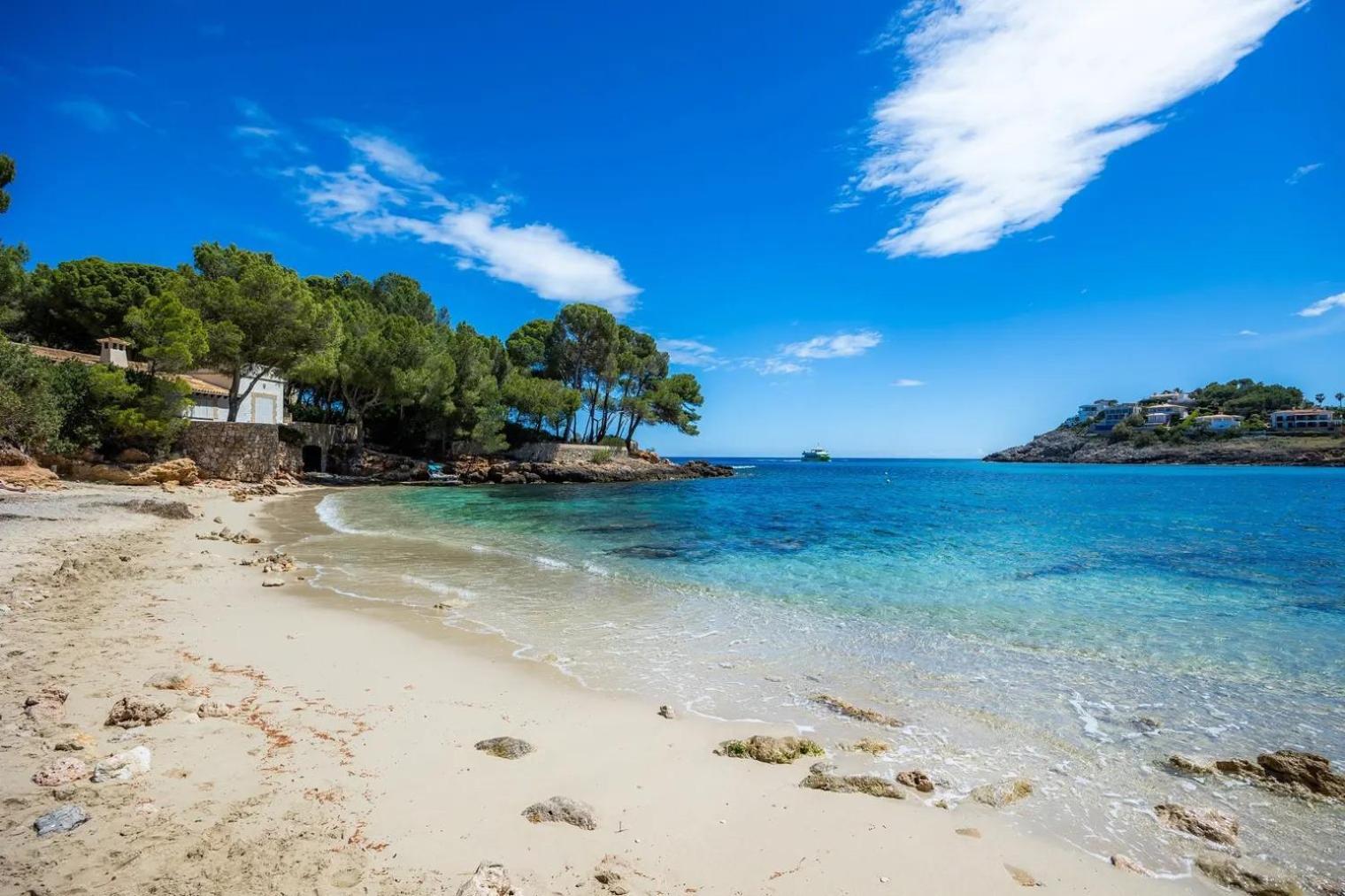 Casa Aladern On The Beach Mhm Font de sa Cala Esterno foto
